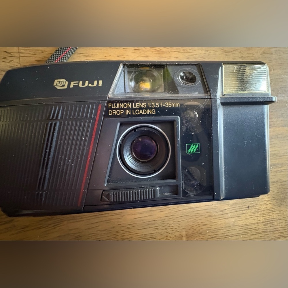 Vintage Fuji DL-150 compact 35mm camera with 35mm F3.5 lens